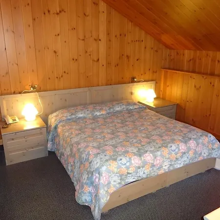 Hotel Calalzo-3